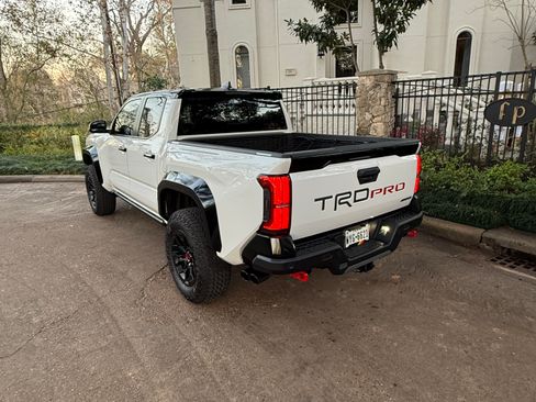 Used 2025 Toyota Tacoma TRD Pro image 5