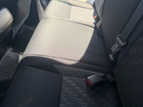 Used 2018 Toyota Tundra SR5 w/ TRD Off Road Package image 9