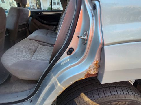 Used 2005 Toyota 4Runner Sport image 11