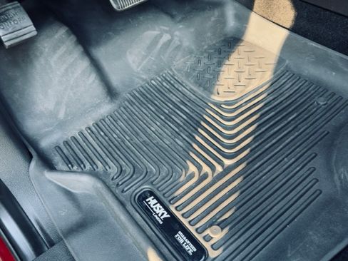 Used 2015 Ford F150 Lariat w/ Equipment Group 502A Luxury image 17