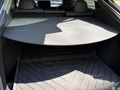 Used 2023 Tesla Model Y Performance image 16