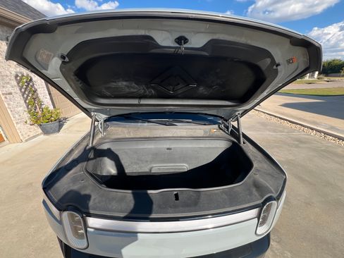Used 2022 Rivian R1T Adventure AWD/4WD image 6