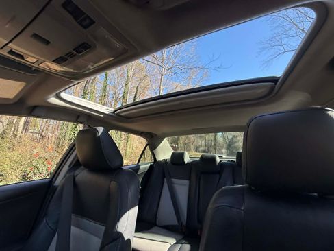 Used 2012 Toyota Camry SE image 24