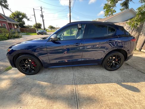 Used 2020 Alfa Romeo Stelvio Sport w/ Quick Order Package 22K Sport image 1