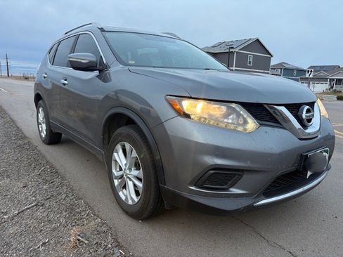 Used 2016 Nissan Rogue SV w/ SV Moonroof Package image 12
