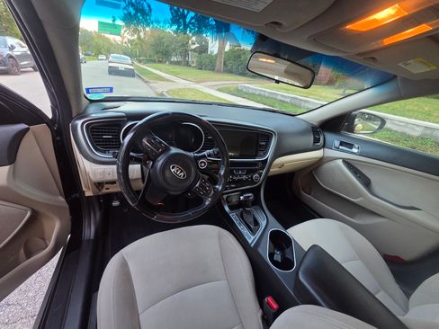 Used 2015 Kia Optima LX image 10