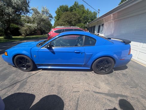 Used 2003 Ford Mustang Mach 1 RWD image 6
