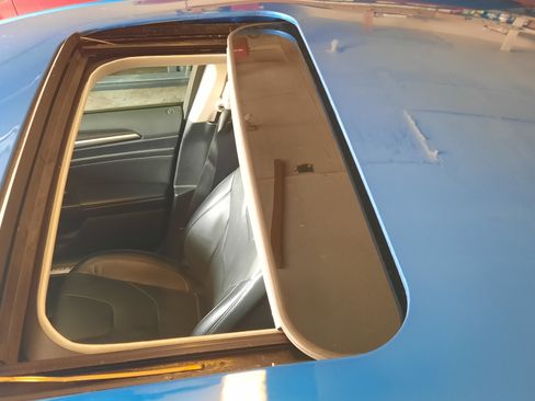 Used 2019 Ford Fusion Titanium image 14