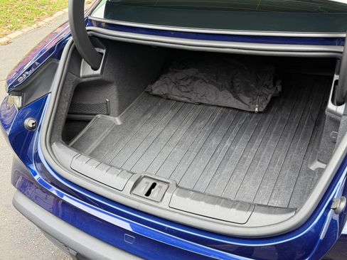 Used 2021 Porsche Taycan image 21