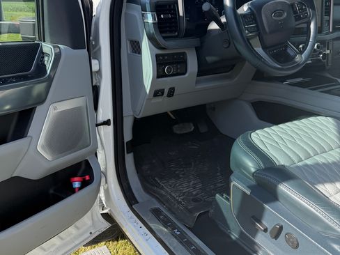 Used 2024 Ford F350 Limited w/ FX4 Off-Road Package AWD/4WD image 5