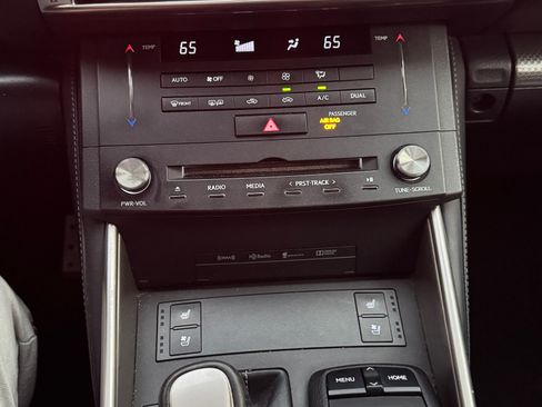 Used 2015 Lexus IS 250 image 6