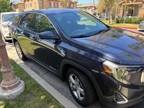Used 2018 GMC Terrain SLE FWD image 5
