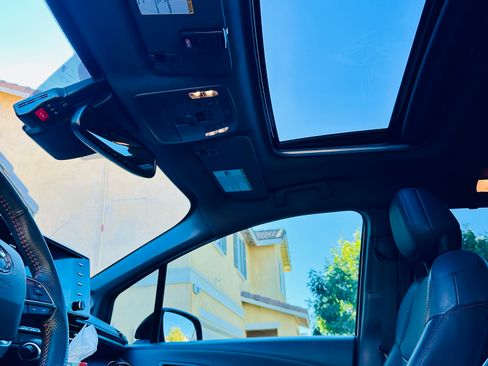 Used 2021 Toyota Sienna XSE image 6