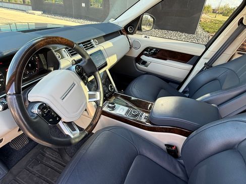 Used 2018 Land Rover Range Rover HSE AWD/4WD image 17