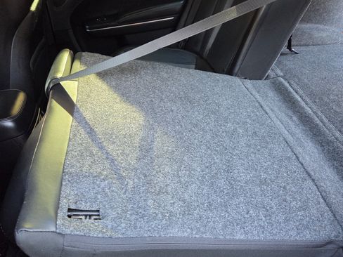 Used 2015 Dodge Charger SXT w/ Plus Group image 31