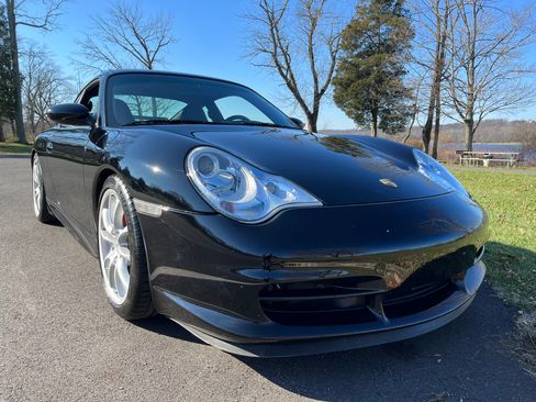 Used 2004 Porsche 911 GT3 RWD image 2