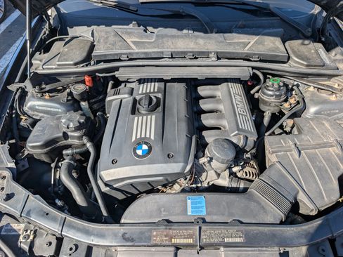 Used 2010 BMW 328i xDrive Sedan image 10