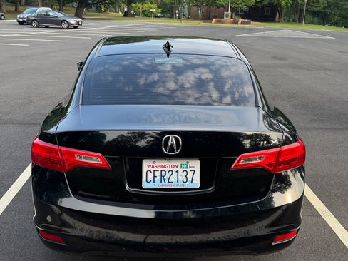 Used 2015 Acura ILX FWD image 4