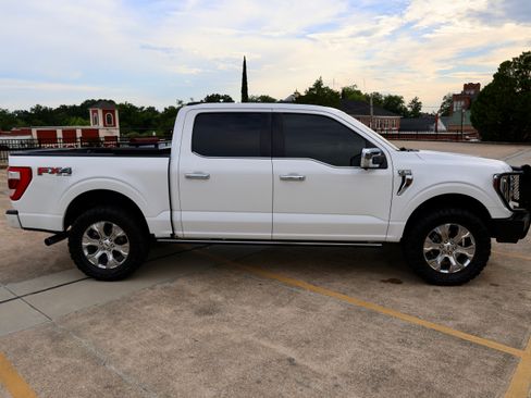 Used 2021 Ford F150 Platinum w/ Equipment Group 701A High AWD/4WD image 5