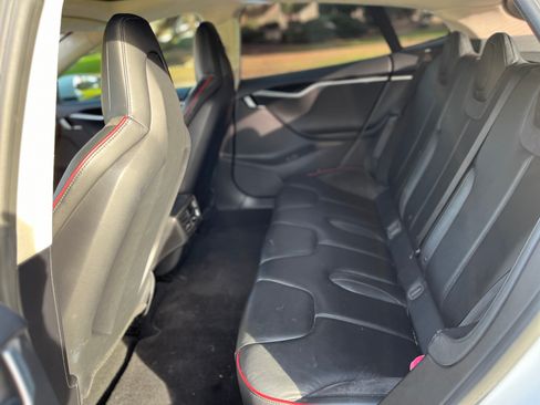 Used 2013 Tesla Model S Performance image 11
