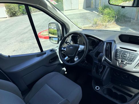 Used 2019 Ford Transit 350 XLT RWD image 14