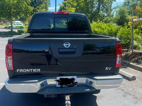 Used 2019 Nissan Frontier SV RWD image 8