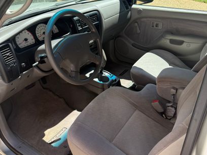 Used 2004 Toyota Tacoma 2WD Xtracab