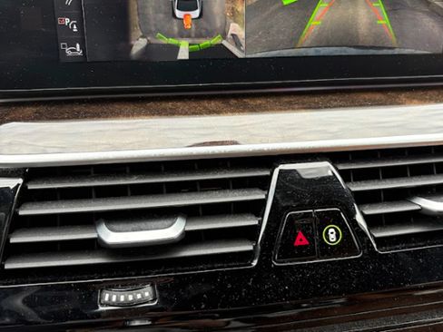 Used 2018 BMW 540i image 17