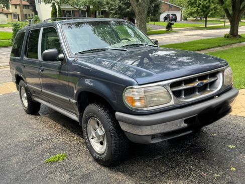Used 1998 Ford Explorer 4WD 4-Door image 5