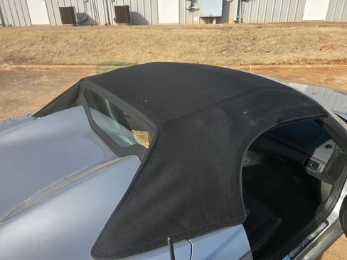 Used 2009 Saturn Sky w/ Premium Trim Package image 9