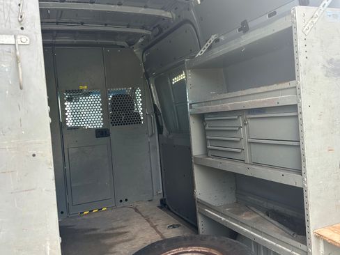 Used 2012 Mercedes-Benz Sprinter 2500 image 9