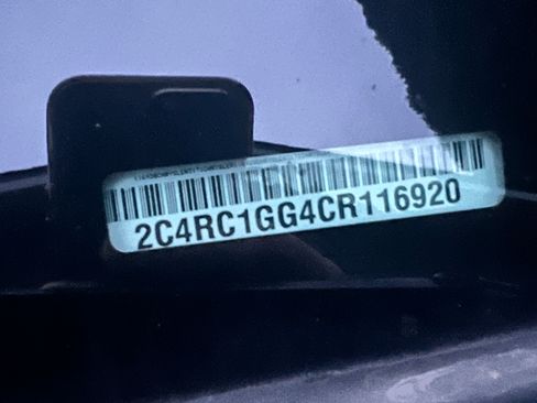 Used 2012 Chrysler Town & Country Limited w/ Luxury Group image 9