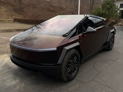 Used 2024 Tesla Cybertruck Cyberbeast image 10