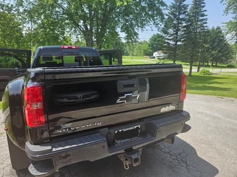 Used 2019 Chevrolet Silverado 3500 High Country image 8
