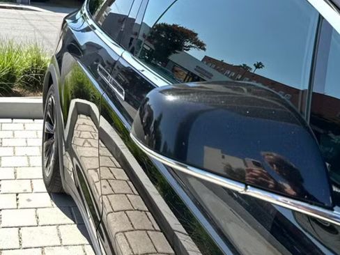 Used 2018 Tesla Model X 75D image 6