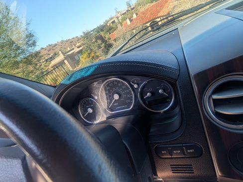 Used 2006 Lincoln Mark LT 4x4 image 22