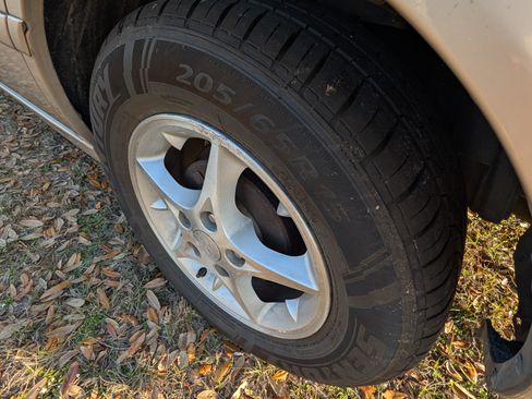 Used 2001 Toyota Camry LE image 12