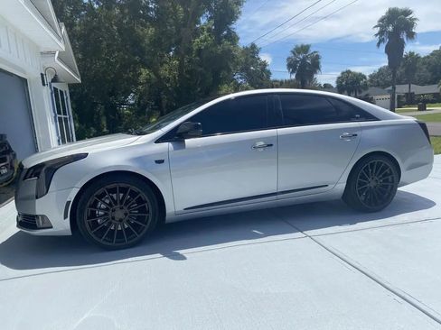 Used 2018 Cadillac XTS Luxury image 4