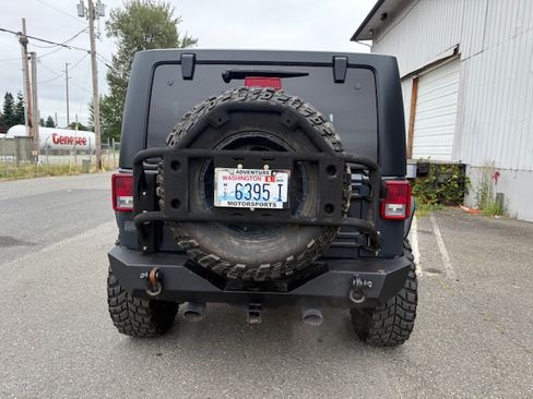 Used 2017 Jeep Wrangler Sport image 22