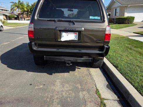 Used 1998 Toyota 4Runner SR5 image 6