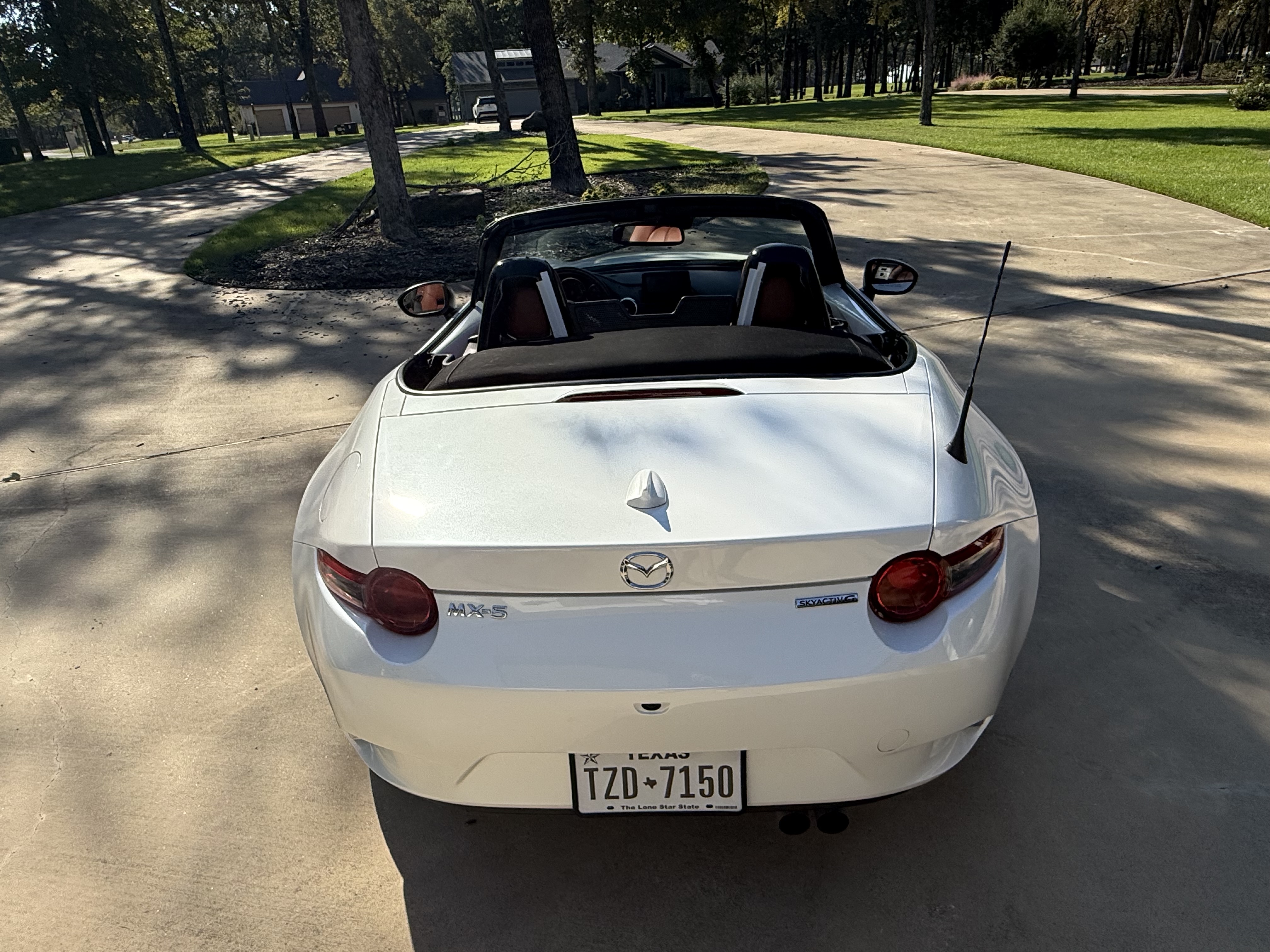 Used 2022 MAZDA MX-5 Miata Grand Touring w/ Weather Package RWD image 8