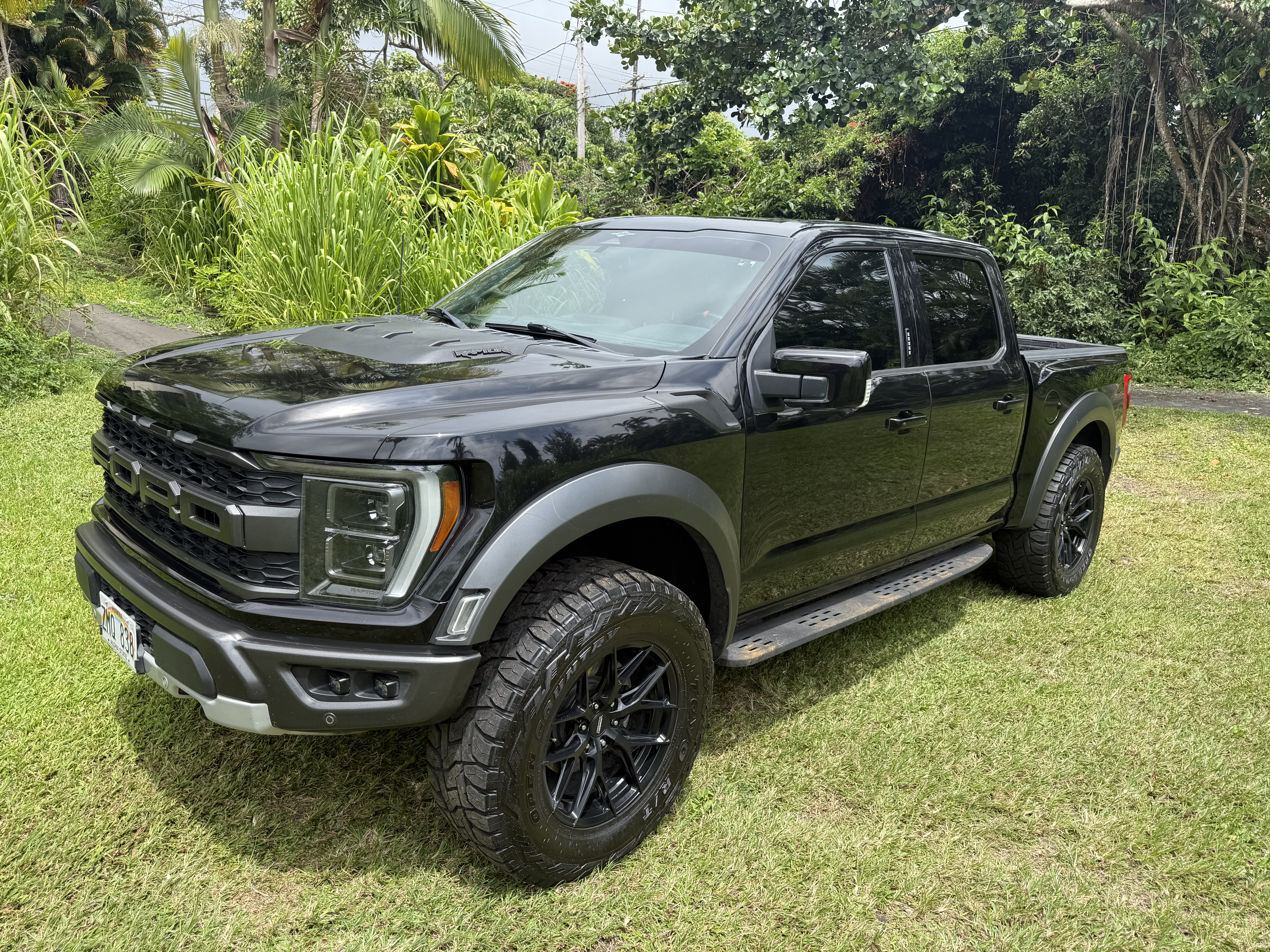 Used 2023 Ford F150 Raptor w/ Raptor Carbon Fiber Package AWD/4WD image 2