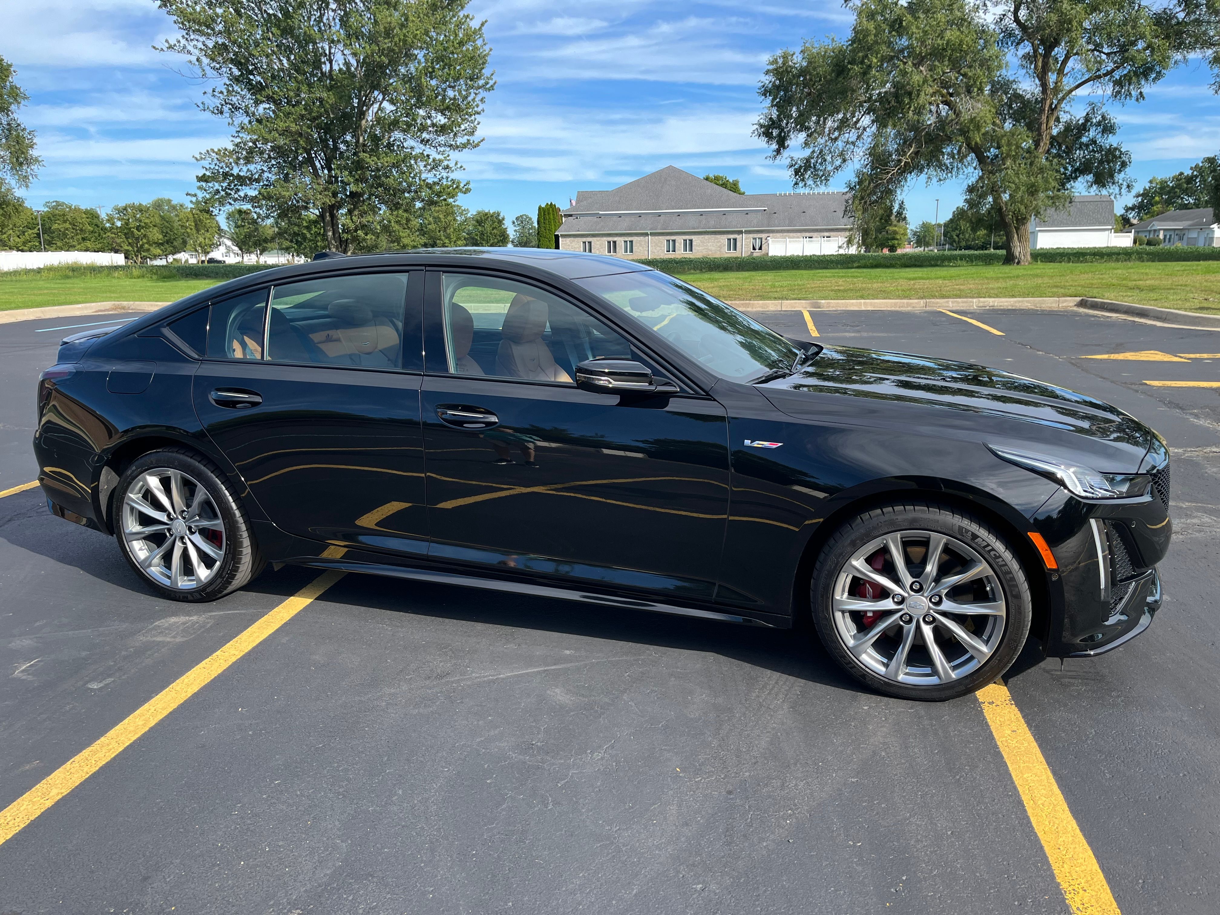 Used 2024 Cadillac CT5 V w/ Platinum Package AWD/4WD image 11