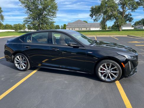 Used 2024 Cadillac CT5 V w/ Platinum Package AWD/4WD image 2