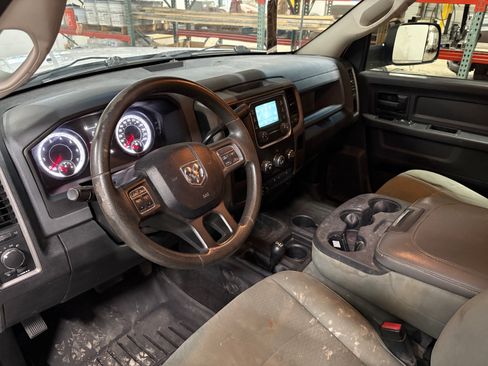 Used 2015 RAM 2500 Tradesman w/ Chrome Appearance Group image 10