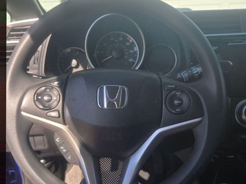 Used 2017 Honda Fit EX image 9