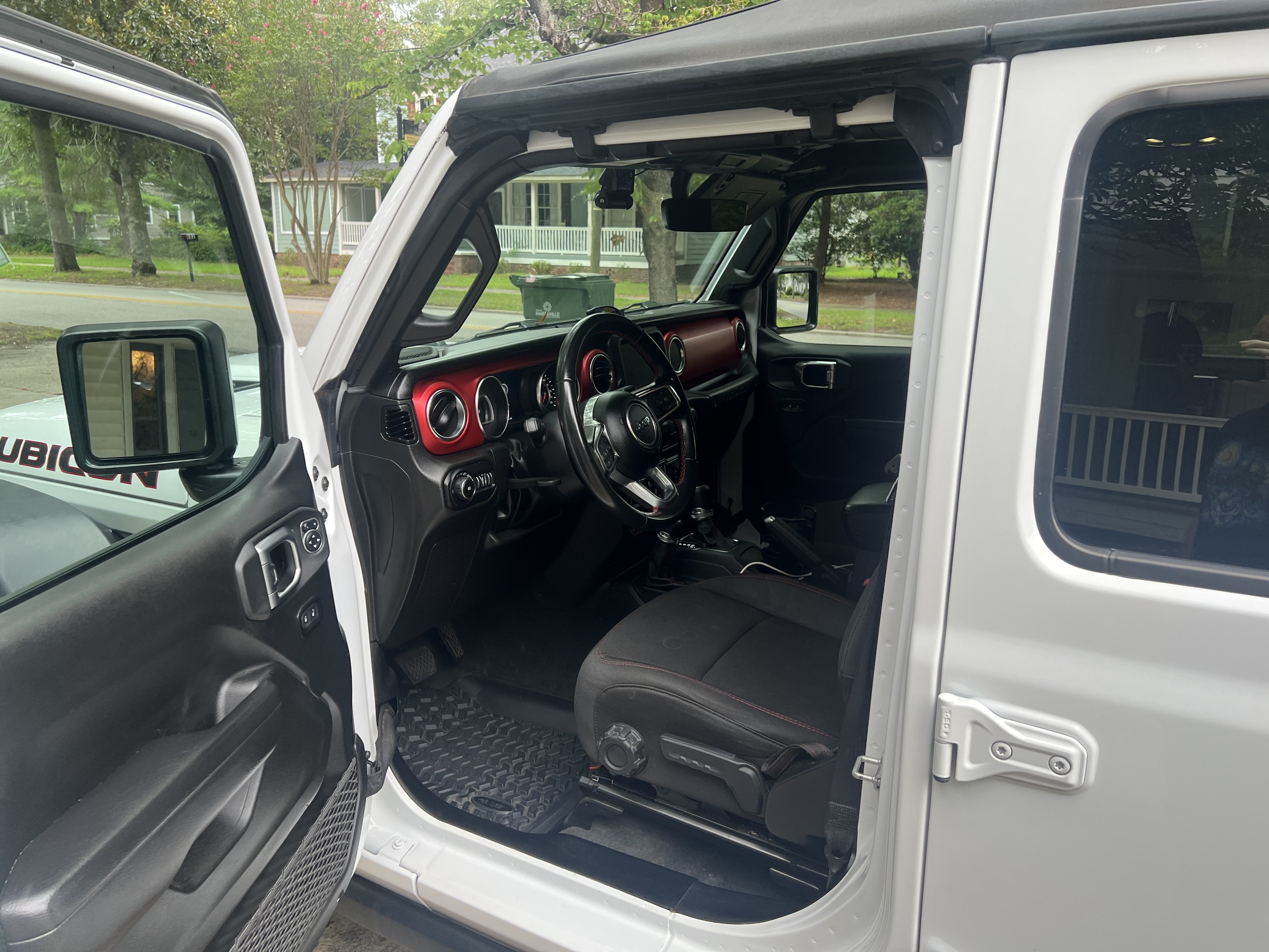 Used 2022 Jeep Wrangler Unlimited Rubicon AWD/4WD image 6