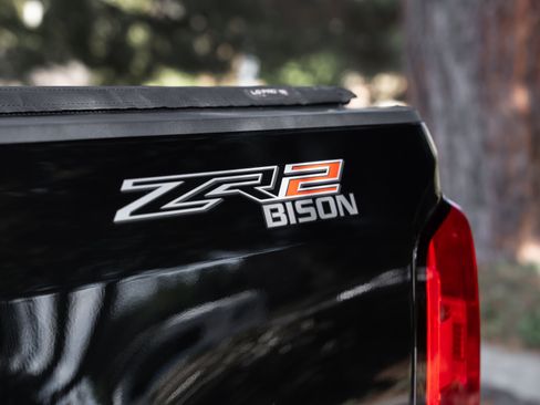 Used 2020 Chevrolet Colorado ZR2 w/ Colorado ZR2 Bison Edition AWD/4WD image 9