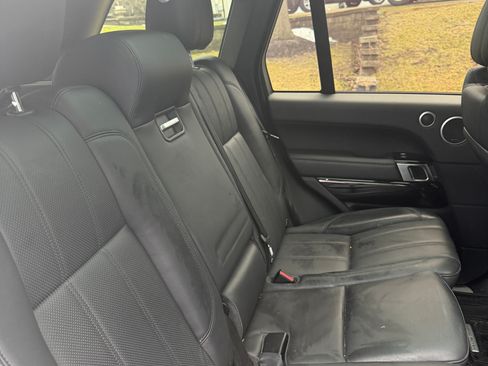 Used 2016 Land Rover Range Rover HSE image 10