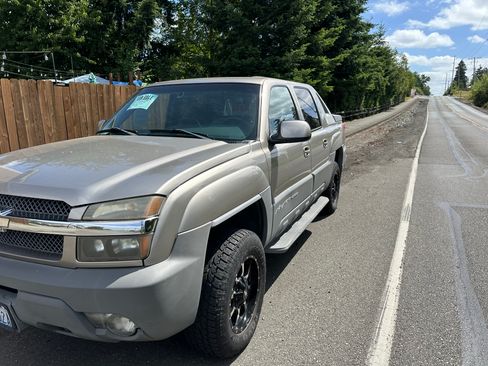 Used 2002 Chevrolet Avalanche 2500 RWD image 15